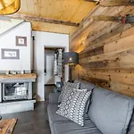 Mountain Shelter Ch41 *
