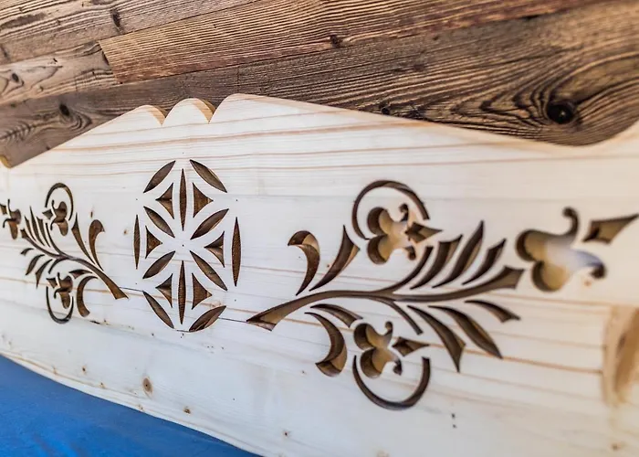 Mountain Shelter Ch41 샬레