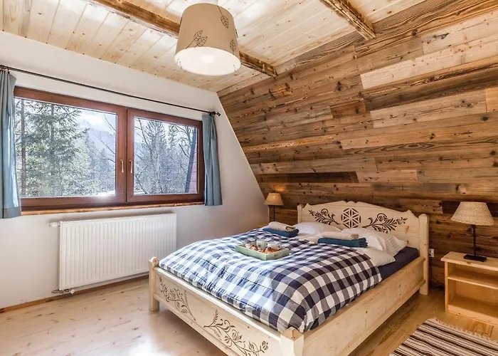 Mountain Shelter Ch41 *